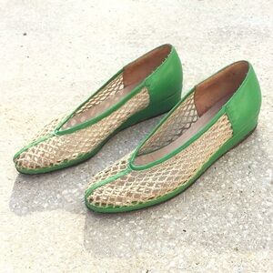 Vintage CHARLES JOURDAN Mesh Fishnet Raffia Slippers Wedge Flats Green Leather